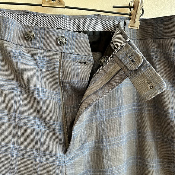 Lineage Mens Grey and Blue Plaid Dress Pants Slacks 40x37 - Picture 2 of 4